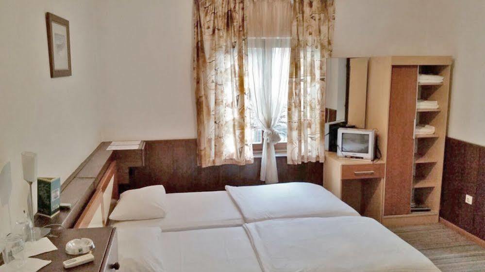 Hotel Splendido Bay Tivat Ngoại thất bức ảnh